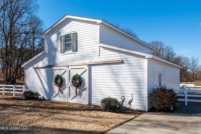 $1,100,000 | 4161 Misty Oaks Lane, Nesbit, MS 38651