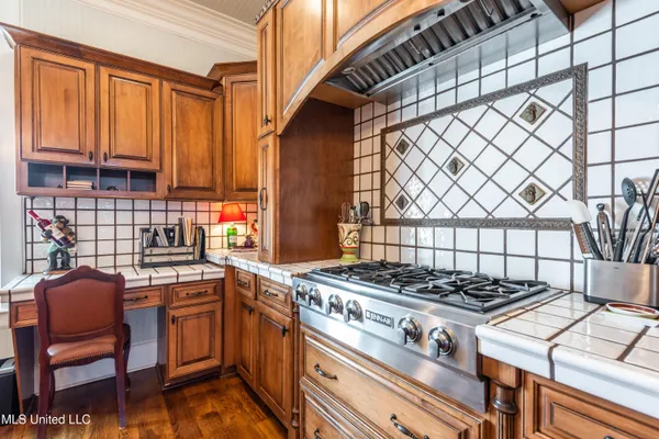 $1,100,000 | 4161 Misty Oaks Lane, Nesbit, MS 38651