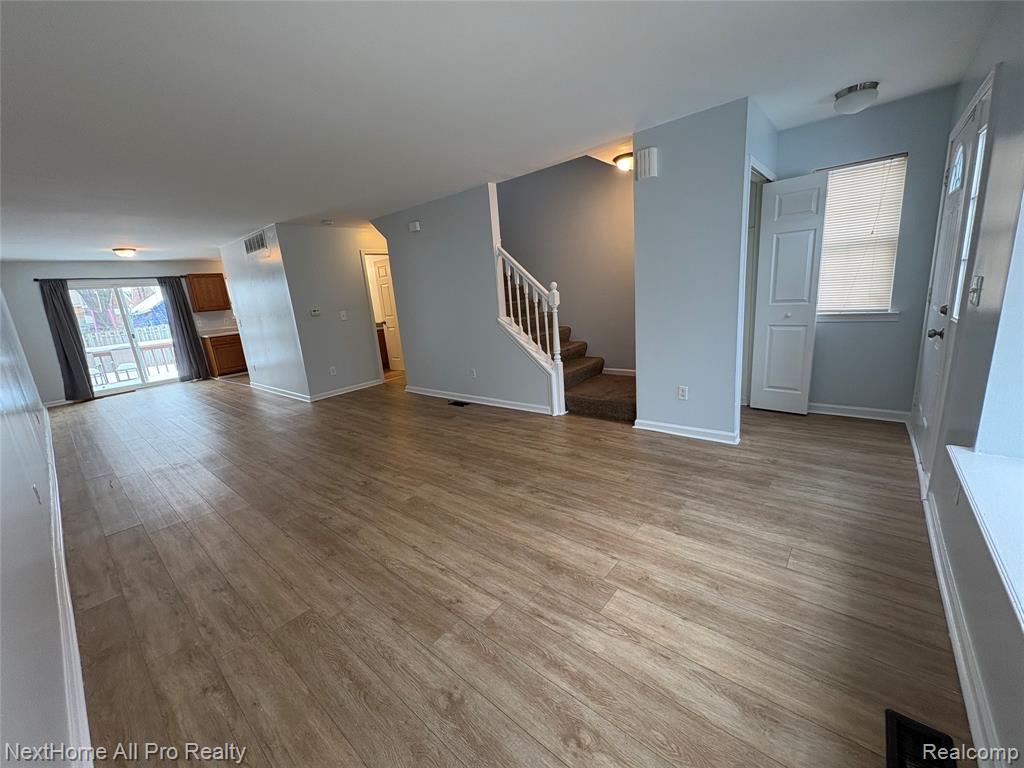 15487 Meyers Road Detroit, MI 48227 - Photo 2 of 14
