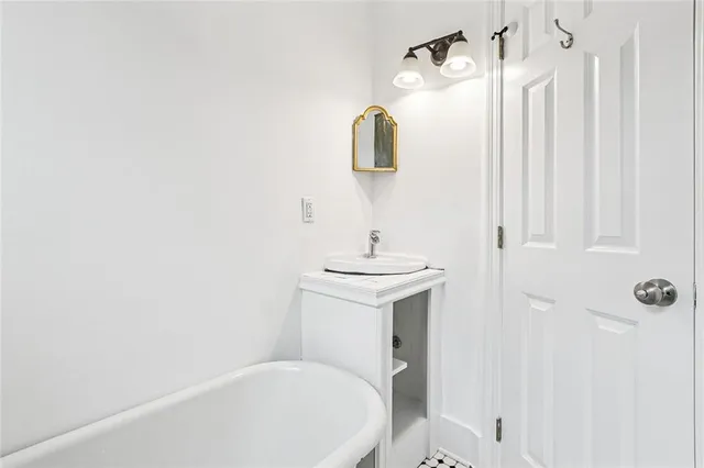 $1,100 | 1502 North Derbigny Street, New Orleans, LA 70116