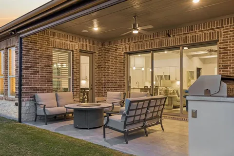 $925,000 | 8113 Isle Of Skye, The Colony, TX 75056