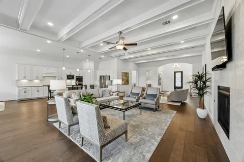 $925,000 | 8113 Isle Of Skye, The Colony, TX 75056