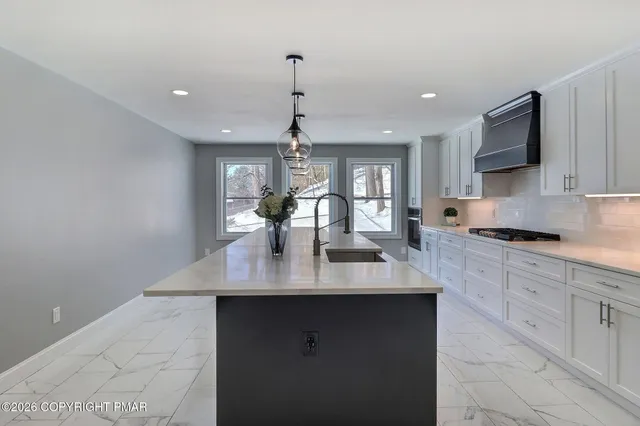 $489,800 | 230 Colbert Street, Stroudsburg, PA 18360