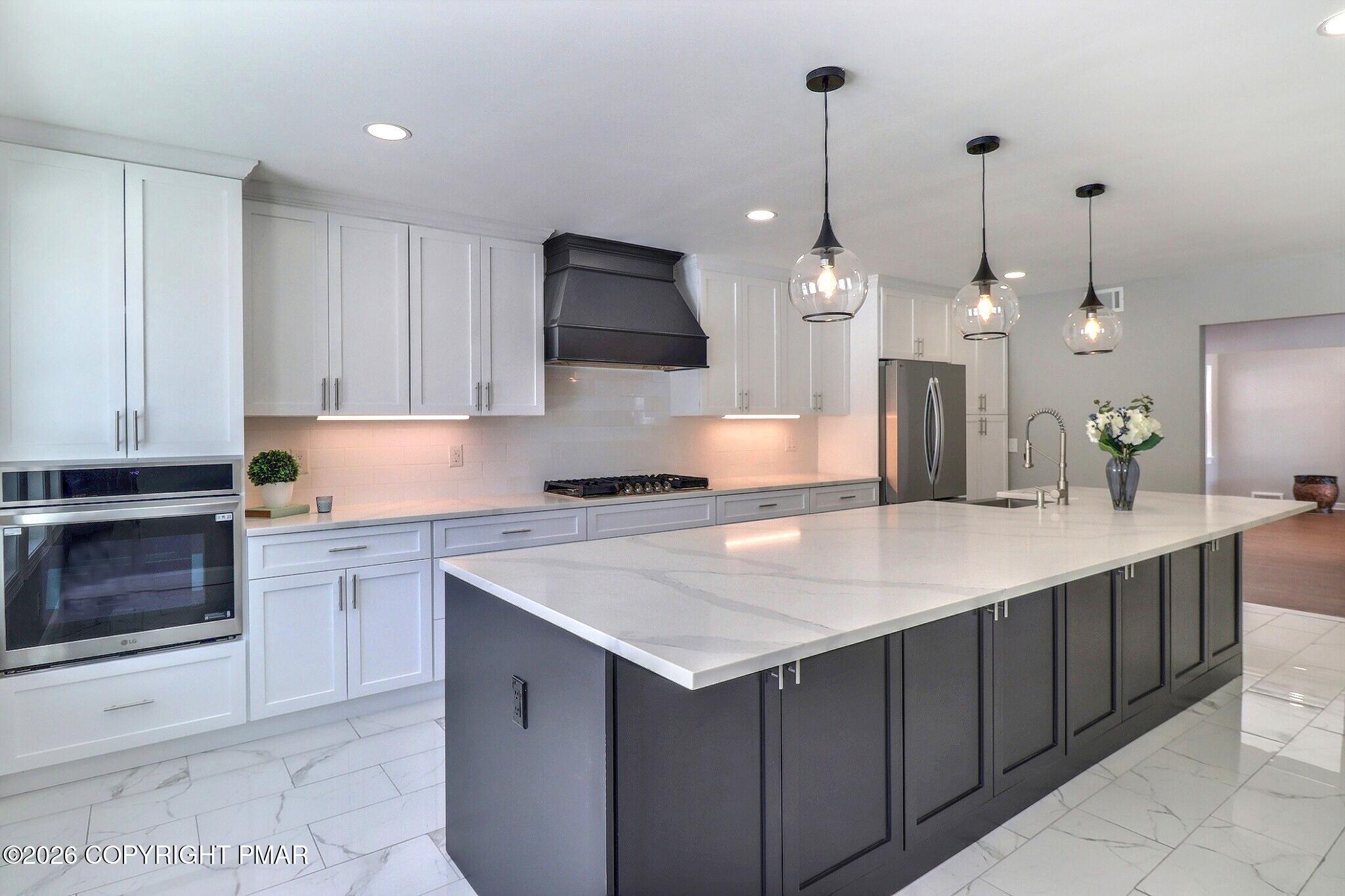 230 Colbert Street Stroudsburg, PA 18360 - Photo 10 of 43 Kitchen