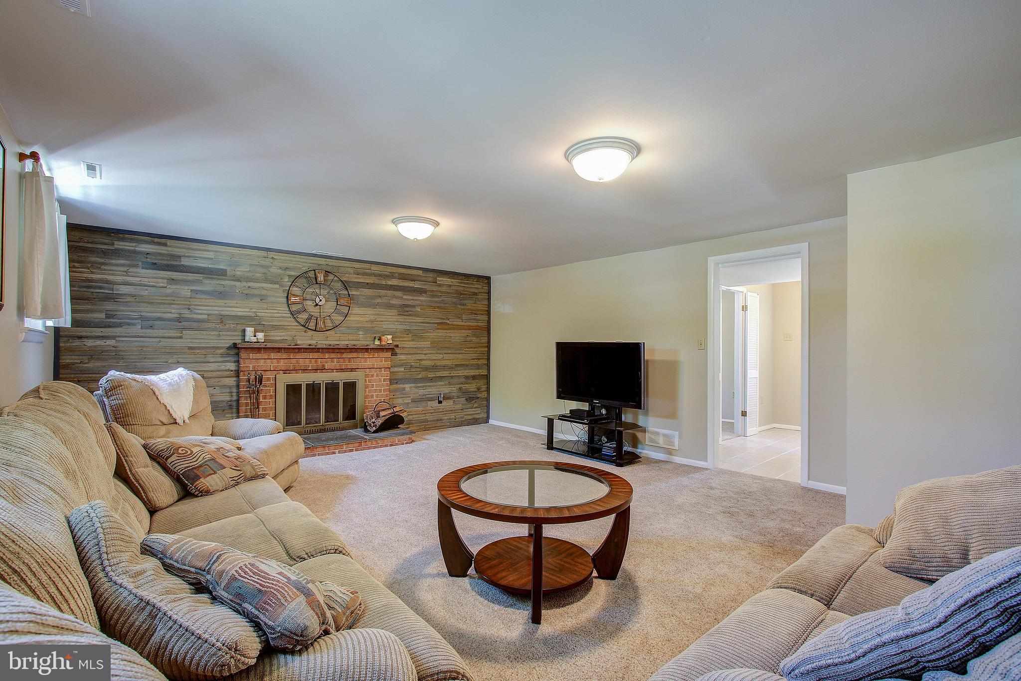 12113 Bayswater Road Gaithersburg, MD 20878 - Photo 35 of 45 Gallery Image 35