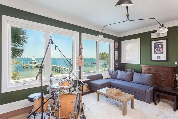 $4,900,000 | 525 Deer Point Drive, Gulf Breeze, FL 32561