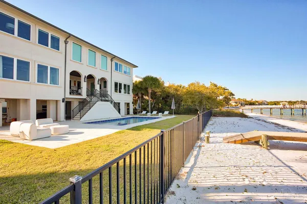 $4,900,000 | 525 Deer Point Drive, Gulf Breeze, FL 32561