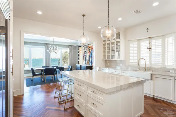 $4,900,000 | 525 Deer Point Drive, Gulf Breeze, FL 32561