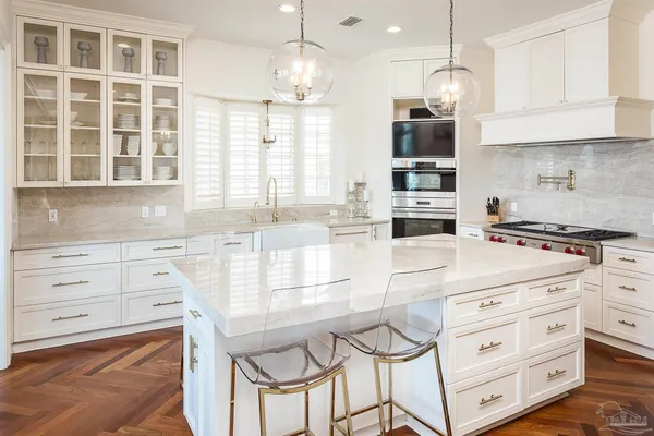 $4,900,000 | 525 Deer Point Drive, Gulf Breeze, FL 32561