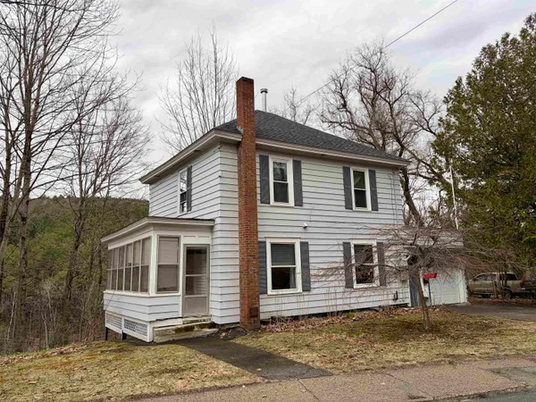 $199,000 | 115 Green Street, St. Johnsbury, VT 05819