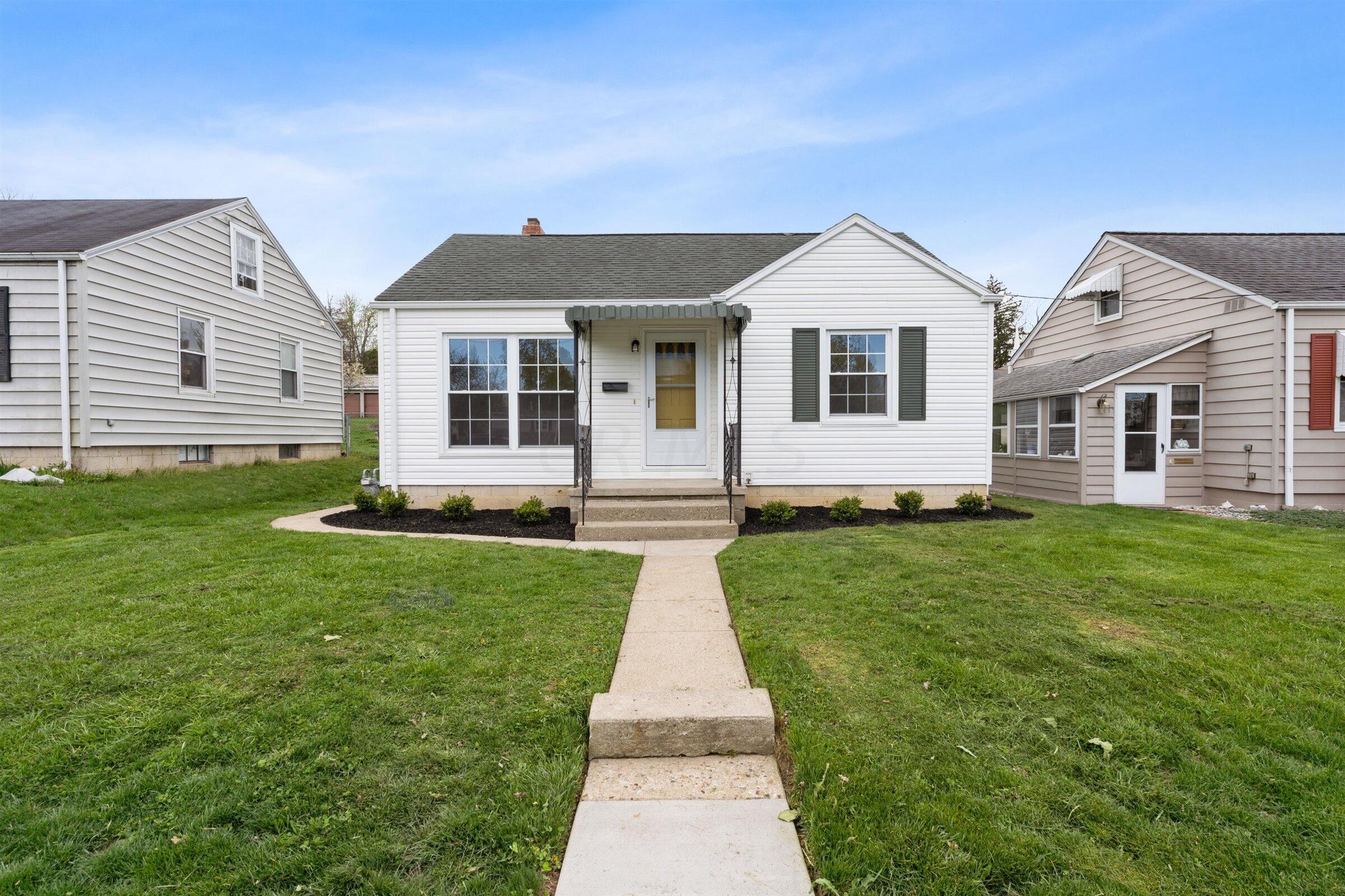 175 Isabelle Road Newark, OH 43055 - Photo 1 of 22 Gallery Image 1