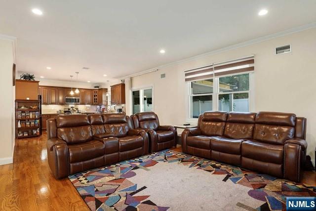 157 Woodridge Street Wood-Ridge, NJ 07075 - Photo 12 of 47