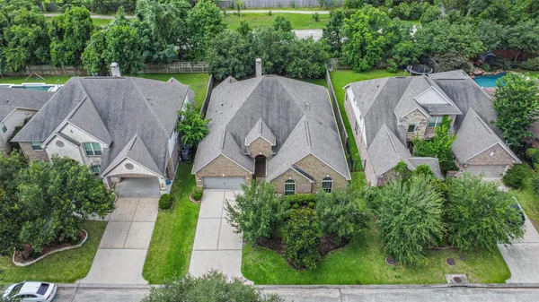 $3,850 | 23 Langstone Place, Spring, TX 77389