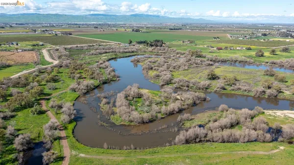 $2,350,000 | 16642 Hickory Avenue, Patterson, CA 95363