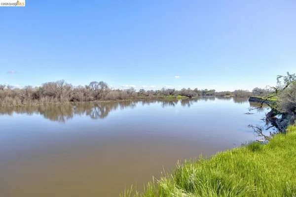 $2,350,000 | 16642 Hickory Avenue, Patterson, CA 95363