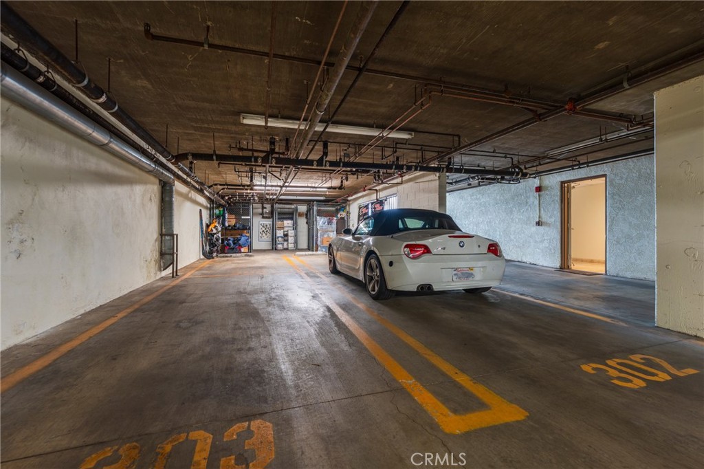 432 South Hamel Road, Unit 302 Los Angeles, CA 90048 - Photo 18 of 21