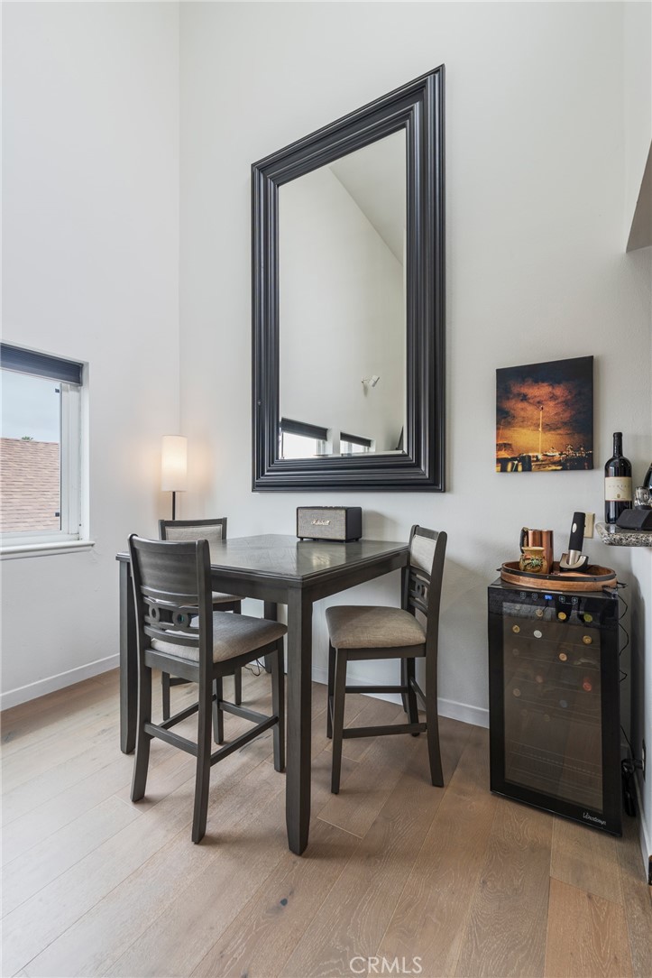 432 South Hamel Road, Unit 302 Los Angeles, CA 90048 - Photo 8 of 21 a view of a workspace with furniture