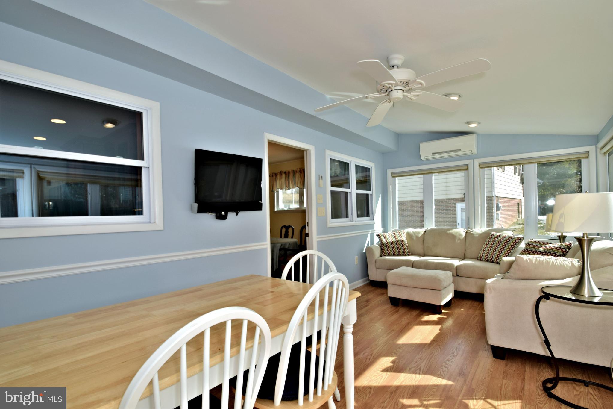 22 Red Oak Road Oreland, PA 19075 - Photo 14 of 29 Sun Room