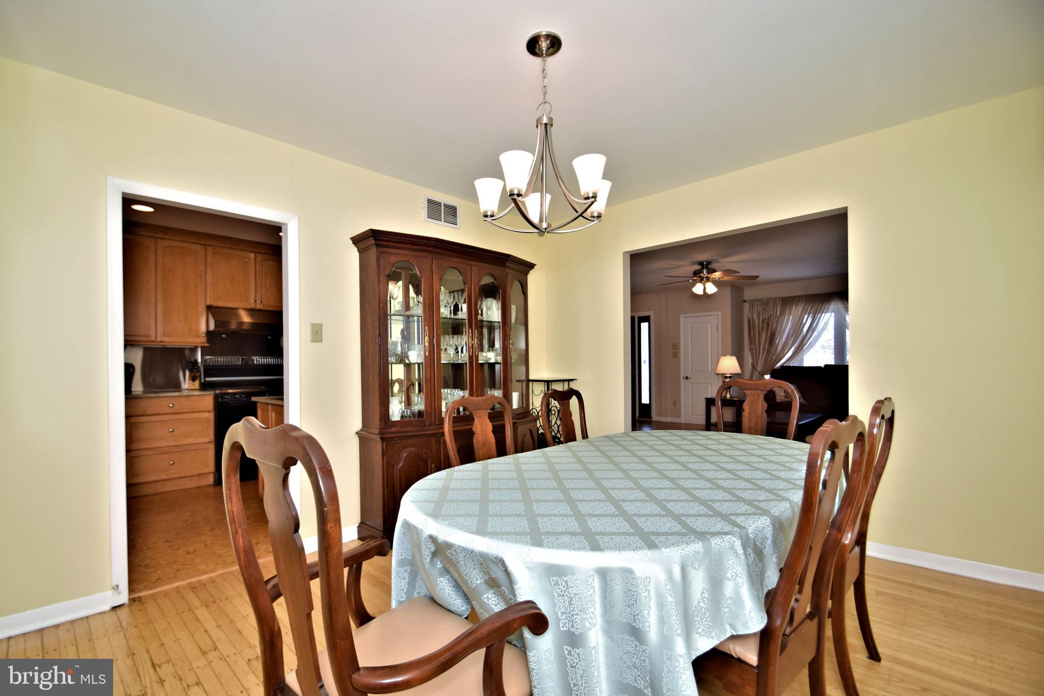 22 Red Oak Road Oreland, PA 19075 - Photo 6 of 29 Dining Room