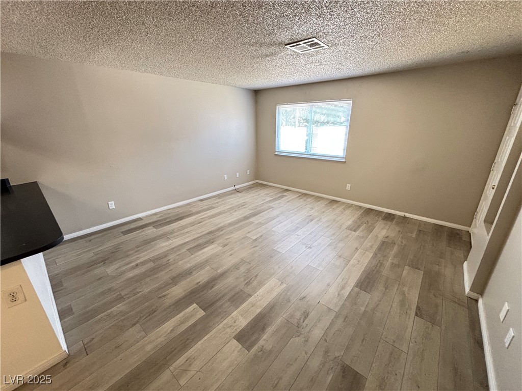 6940 Hopkins Drive, Unit D Las Vegas, NV 89156 - Photo 11 of 21