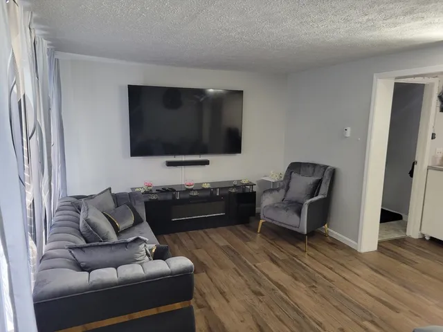 $324,865 | 35 Genesee Street, Unit E, Worcester, MA 01603