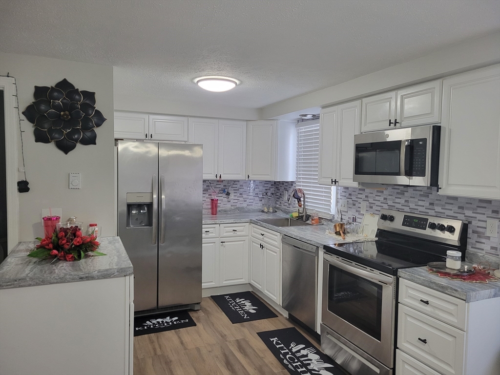 35 Genesee Street, Unit E Worcester, MA 01603 - Photo 7 of 27