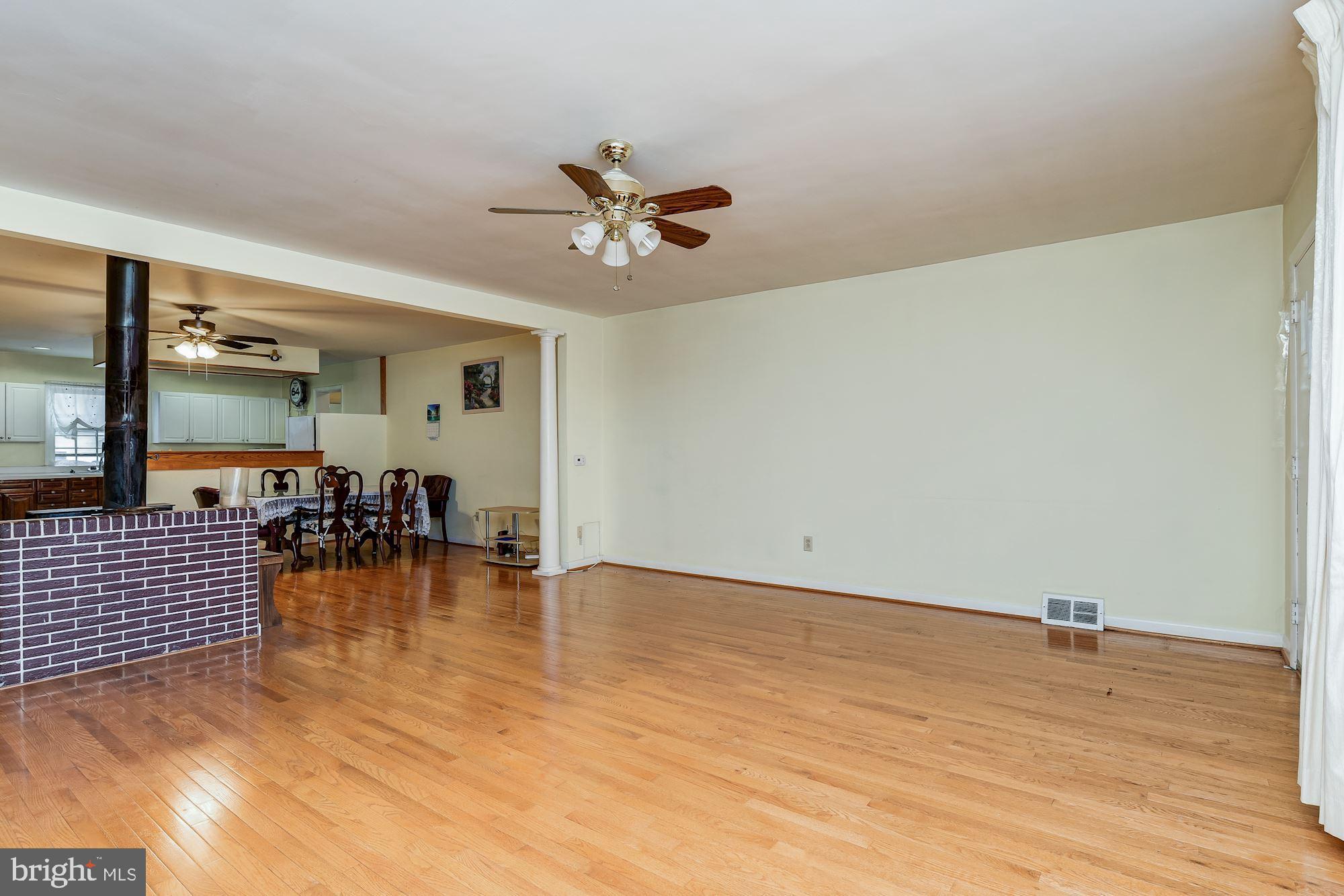 8048 Telegraph Road Severn, MD 21144 - Photo 4 of 27 Living Room