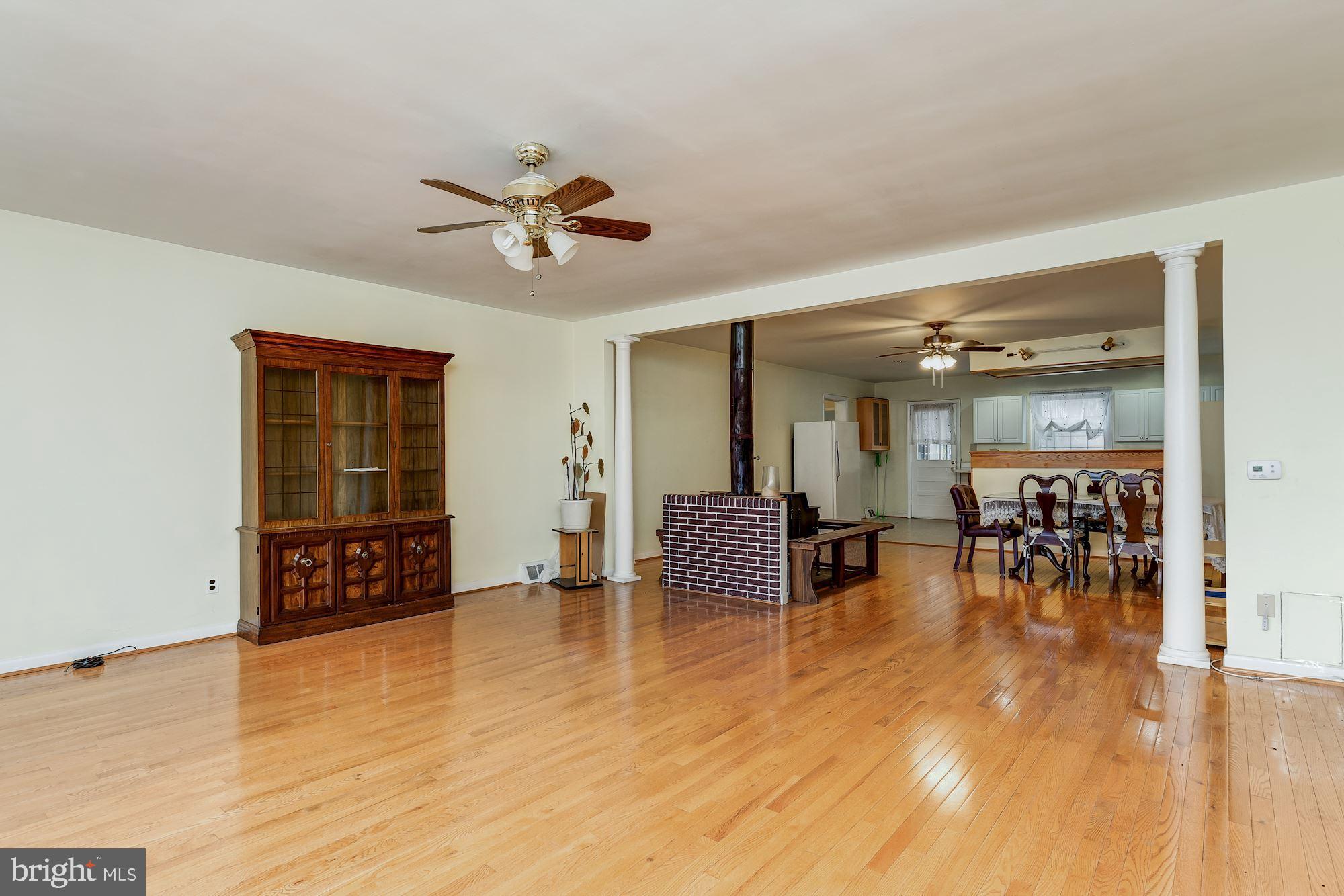 8048 Telegraph Road Severn, MD 21144 - Photo 5 of 27 Living Room