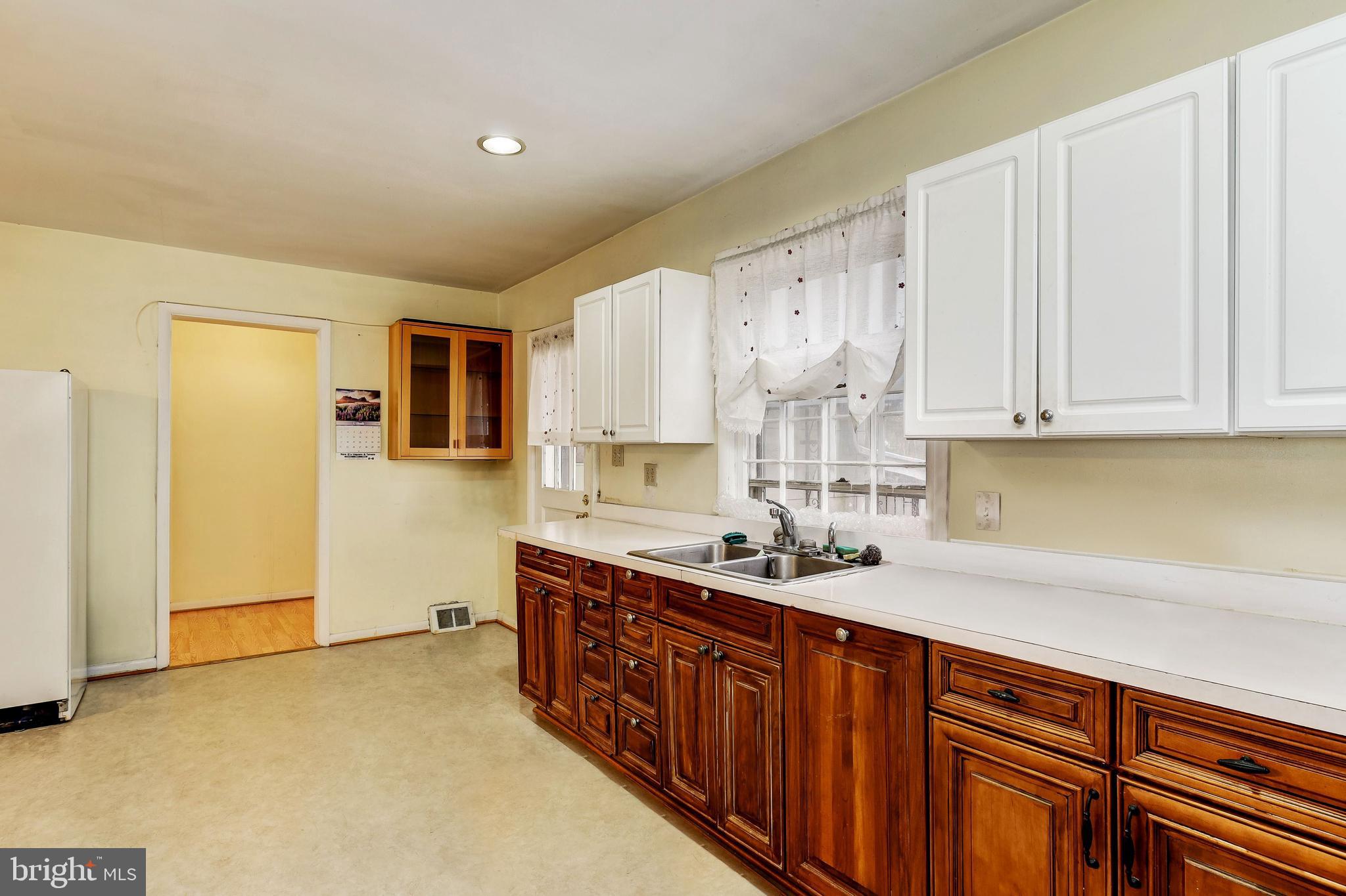8048 Telegraph Road Severn, MD 21144 - Photo 10 of 27 Kitchen