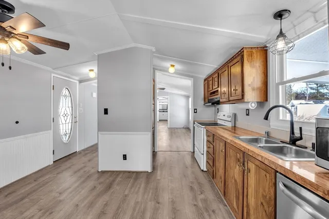 $200,000 | 222 Park Circle, Sturbridge, MA 01566