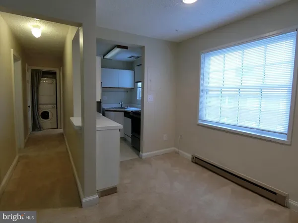 $1,875 | 1734 West Abingdon Drive, Unit 202, Alexandria, VA 22314