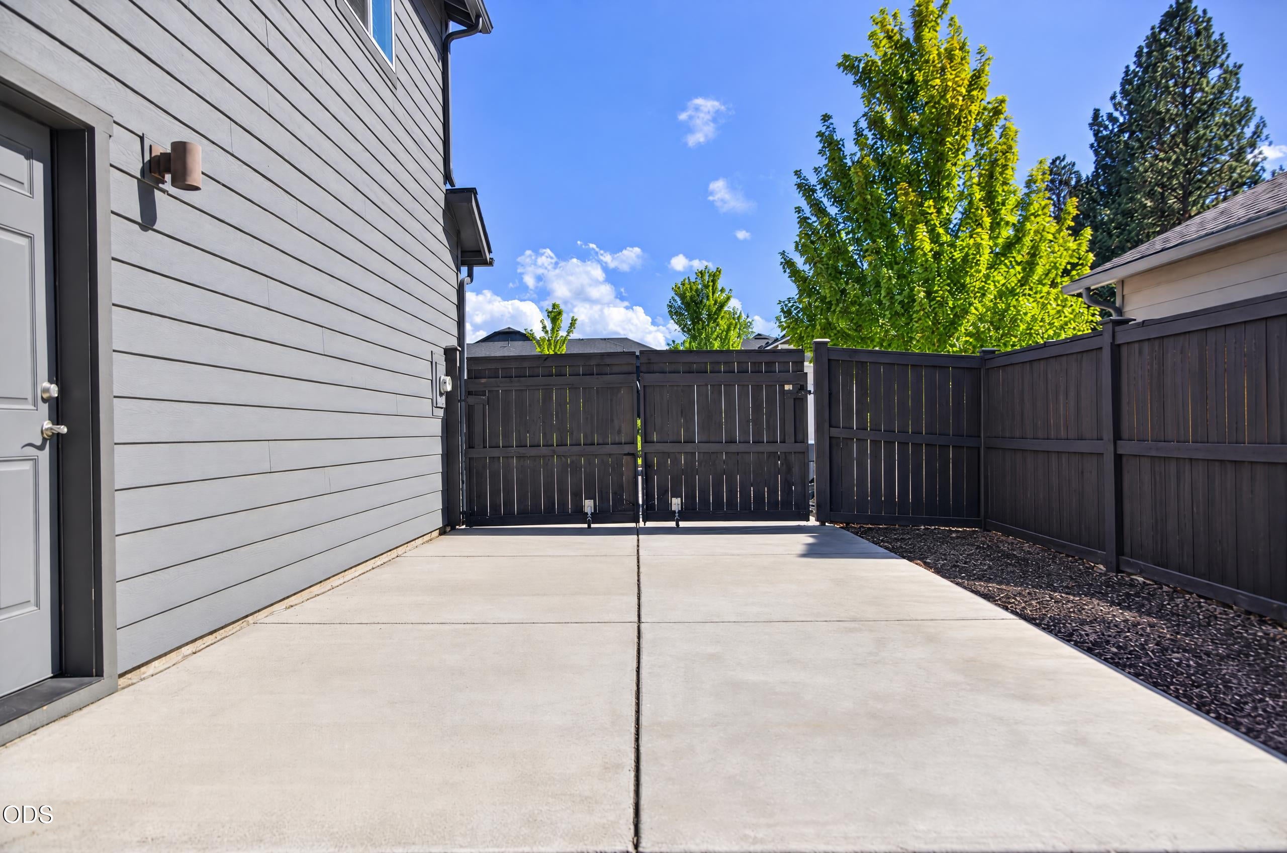 1806 Northeast Coby Way Bend, OR 97701 - Photo 60 of 72 Gallery Image 60