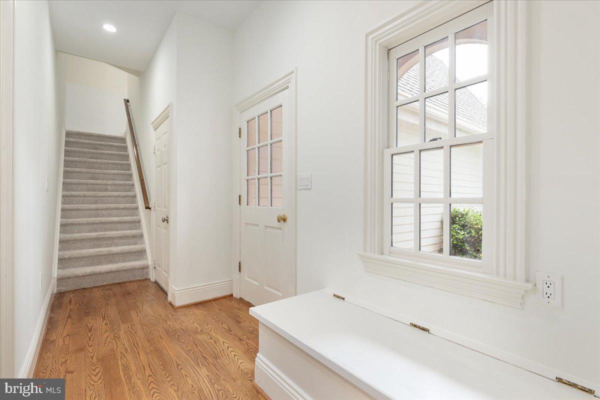 14915 Alpine Bay Loop Gainesville, VA 20155 - Photo 33 of 105