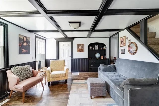 $334,900 | 30 Chestnut Street, West Springfield, MA 01089