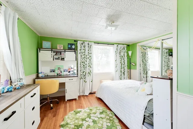 $334,900 | 30 Chestnut Street, West Springfield, MA 01089