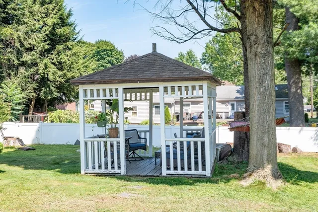 $334,900 | 30 Chestnut Street, West Springfield, MA 01089