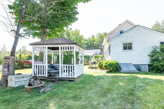 $334,900 | 30 Chestnut Street, West Springfield, MA 01089