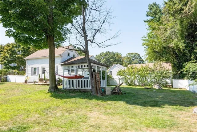 $334,900 | 30 Chestnut Street, West Springfield, MA 01089