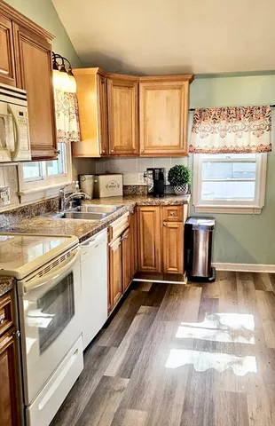 $334,900 | 30 Chestnut Street, West Springfield, MA 01089