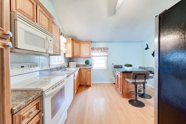 $334,900 | 30 Chestnut Street, West Springfield, MA 01089