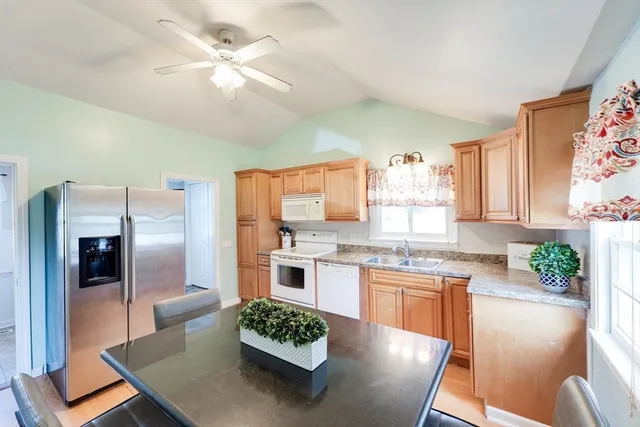 $334,900 | 30 Chestnut Street, West Springfield, MA 01089