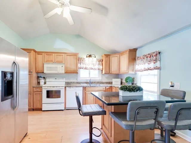 $334,900 | 30 Chestnut Street, West Springfield, MA 01089