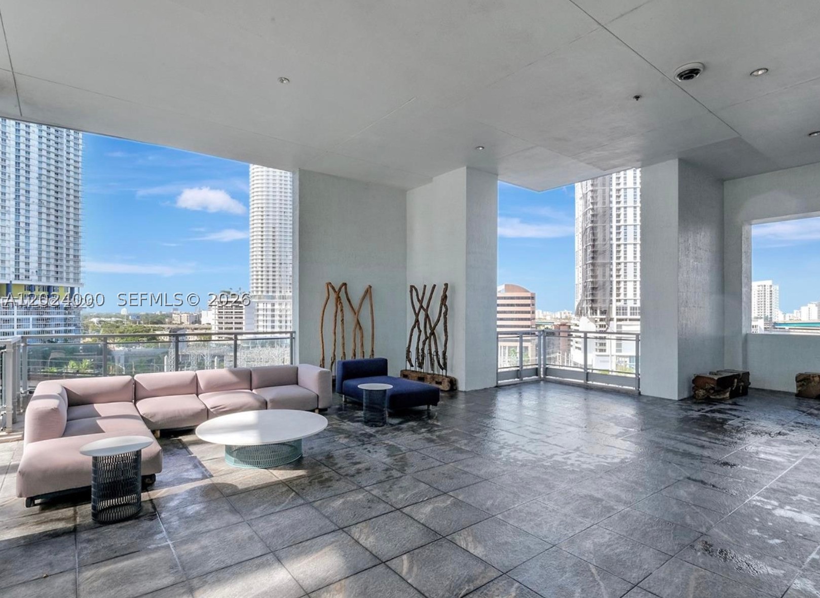 90 Southwest 3rd Street, Unit 1811 Miami, FL 33130 - Photo 14 of 17 Gallery Image 14