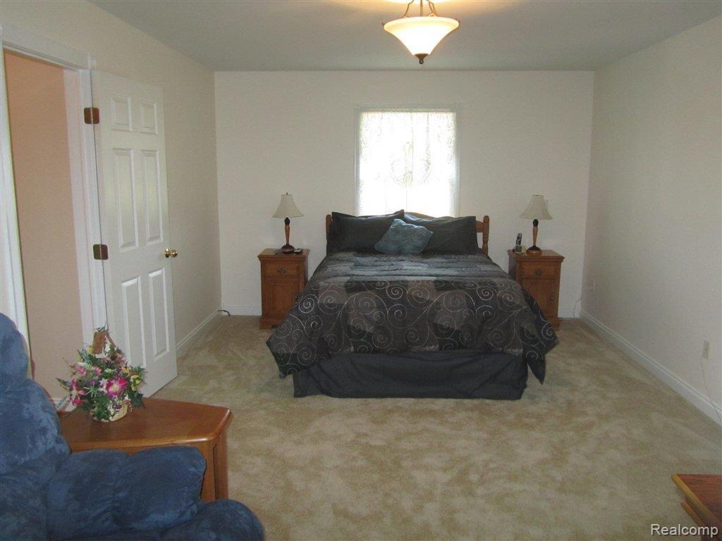 10355 Dolan Road Columbus, MI 48063 - Photo 15 of 23 IMG_2083.JPG