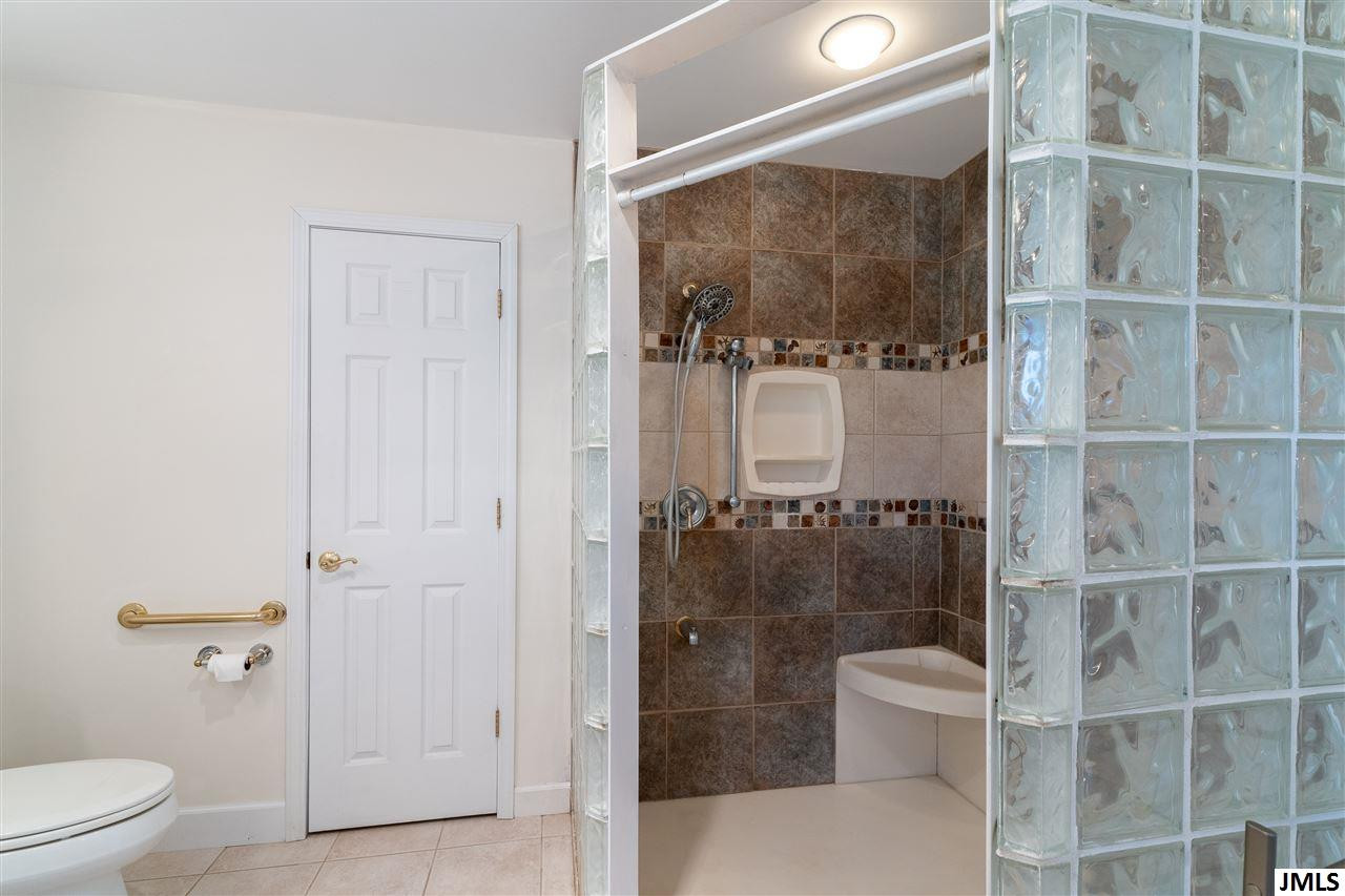 484 Ballard Road Jackson, MI 49201 - Photo 18 of 36 Photo 18