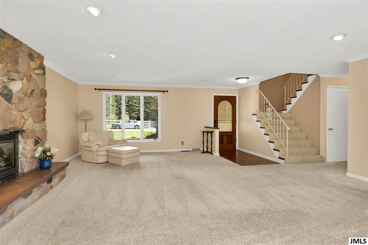 484 Ballard Road Jackson, MI 49201 - Photo 8 of 36 Photo 8