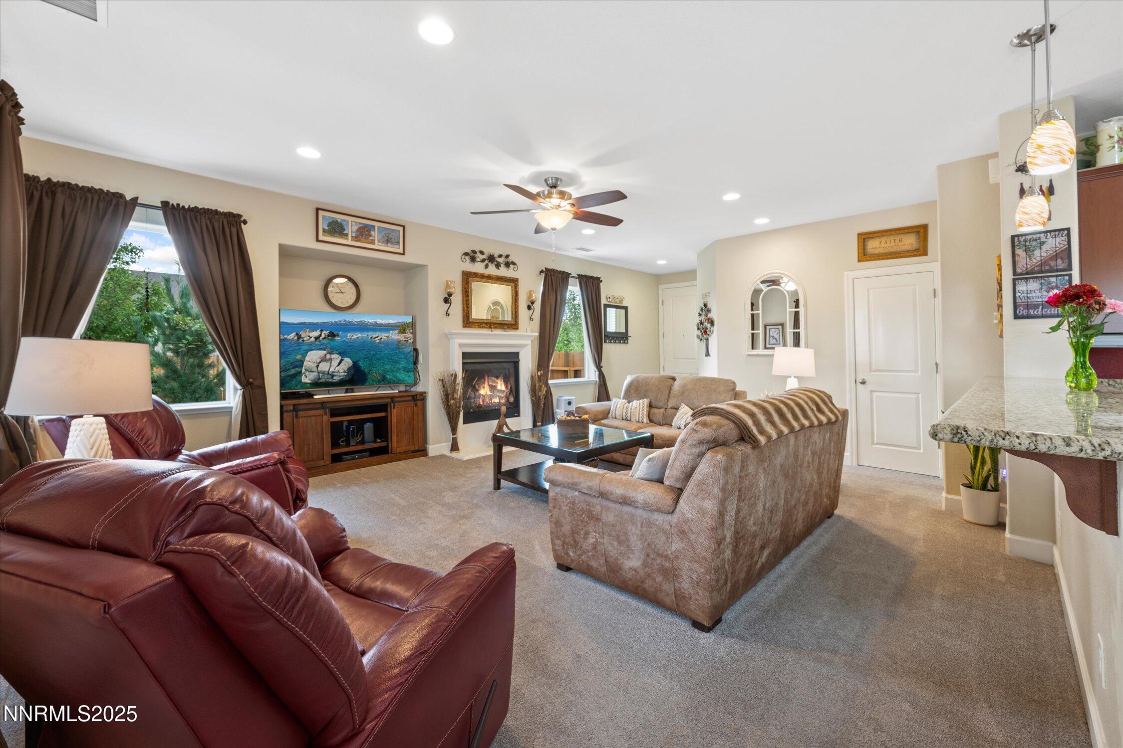 7595 Jonquil Court Reno, NV 89506 - Photo 5 of 30 6