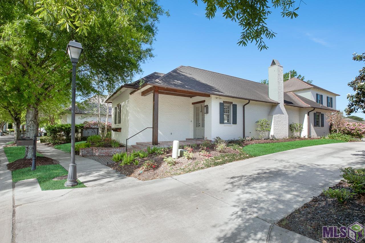 7706 Lane's End St. George, LA 70810 - Photo 2 of 37