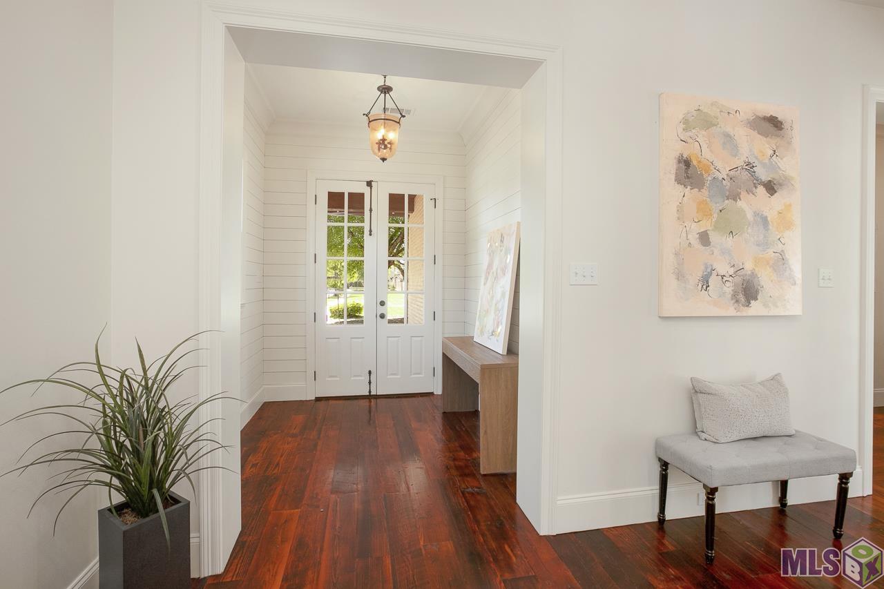 7706 Lane's End St. George, LA 70810 - Photo 5 of 37