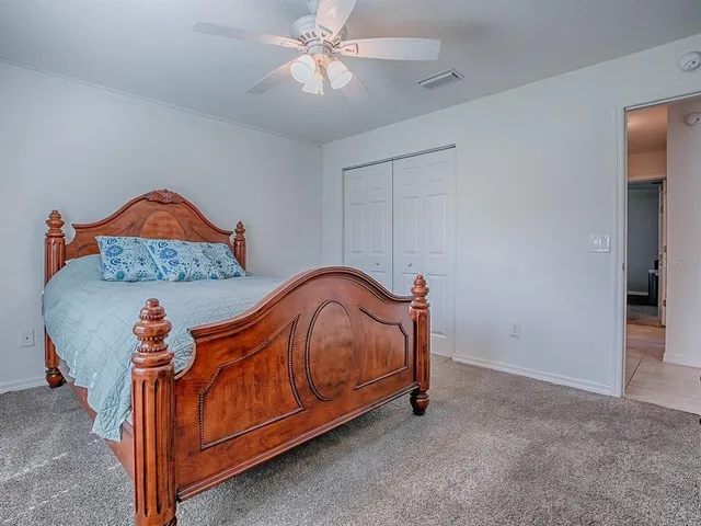 $299,900 | 10010 Lake Miona Way, Oxford, FL 34484